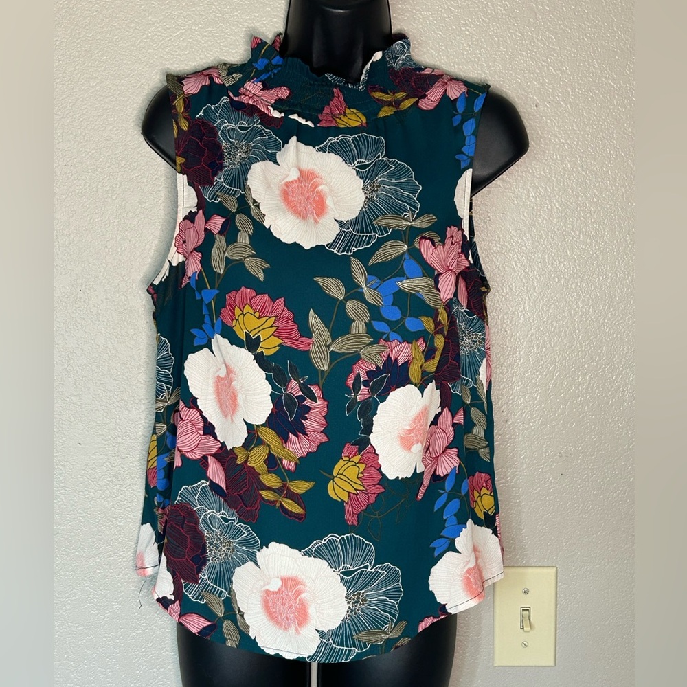 Monteau Green Floral Sleeveless Top Blouse Business Career Size M